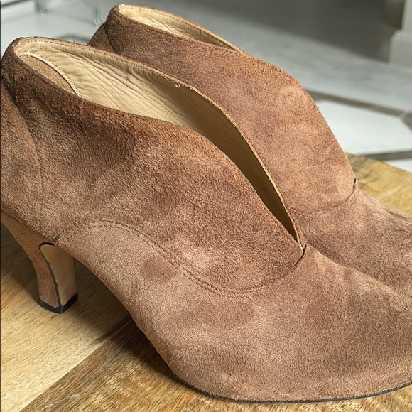 Repetto Suede Booties 37 runs small—More like a 36 - Picture 8 of 8